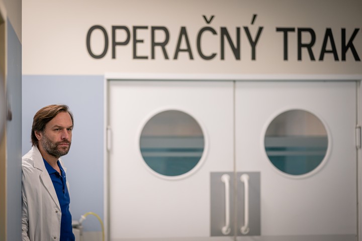 Nemocnica - Kamil Mikulčík